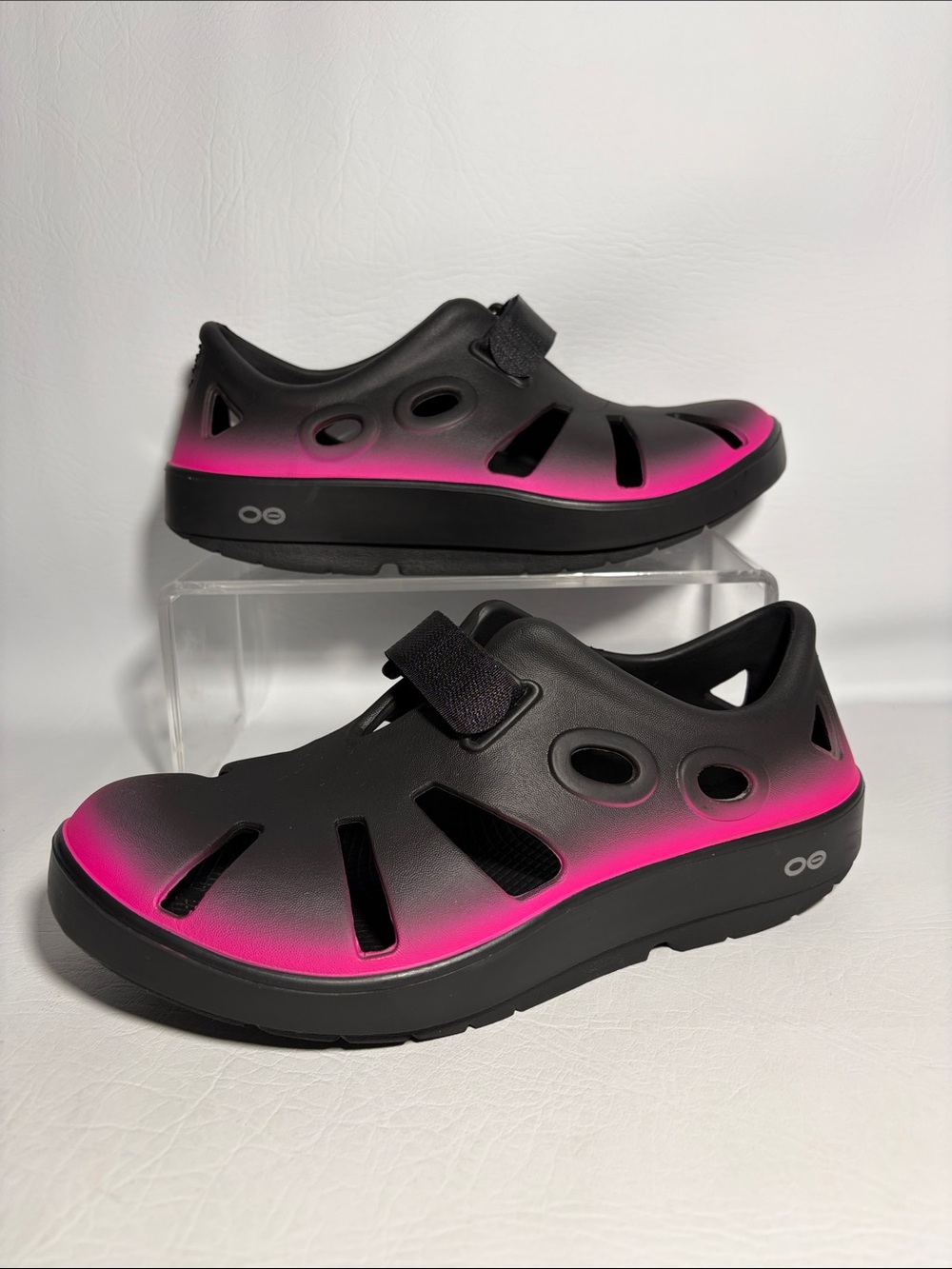 OOFOS OOcandoo Recovery Slip On Sandals, Black & Pink, OOfoam Sole, Sz 8W or 39